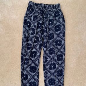 NWOT Patterned Blue Flowy Pants
